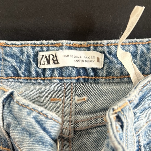 Blue wash Zara jean shorts European size 32 US size 0 - Picture 4 of 4